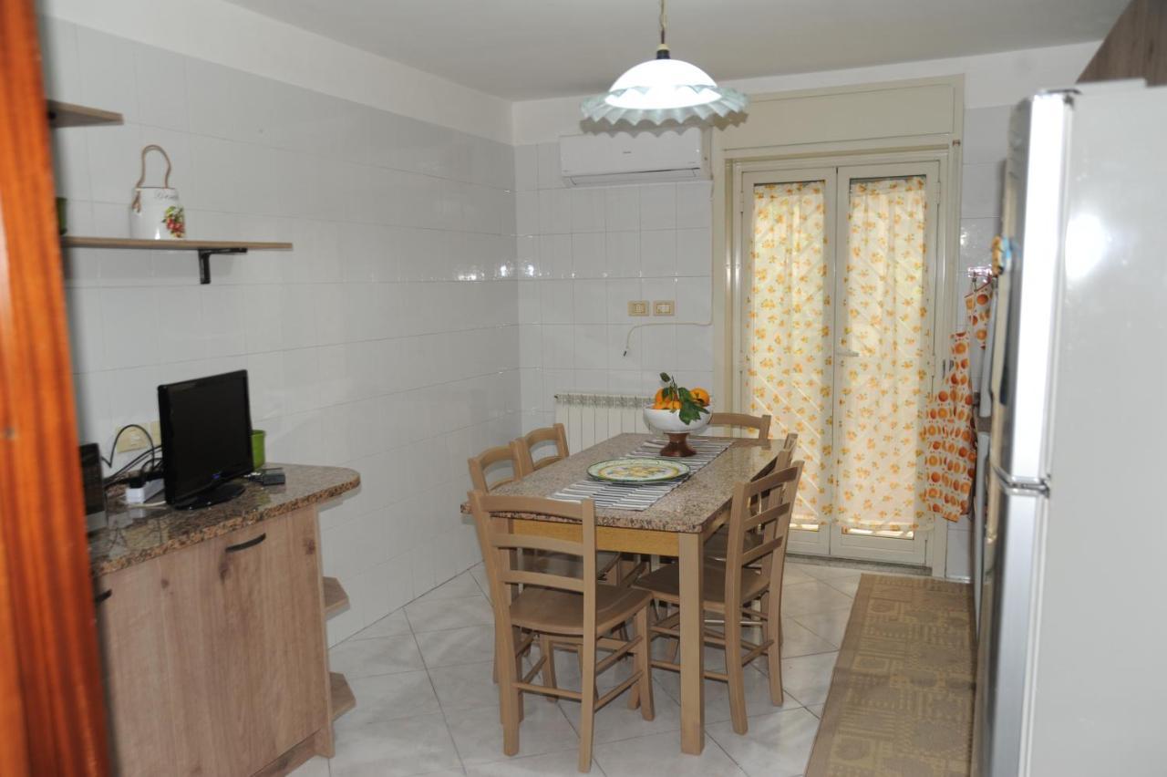 Casa Vacanze Il Nespolo Катания Экстерьер фото